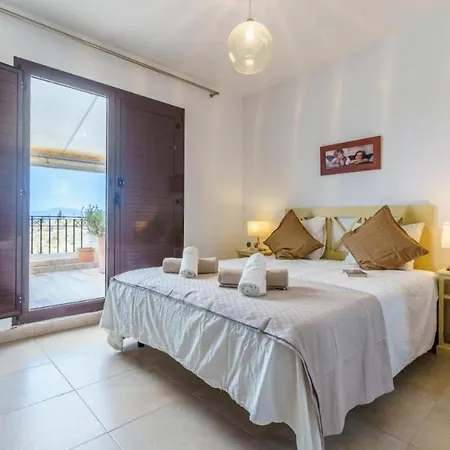 Beautiful Penthouse With Seaview In Pueblo Monteros 아파트 마르베야