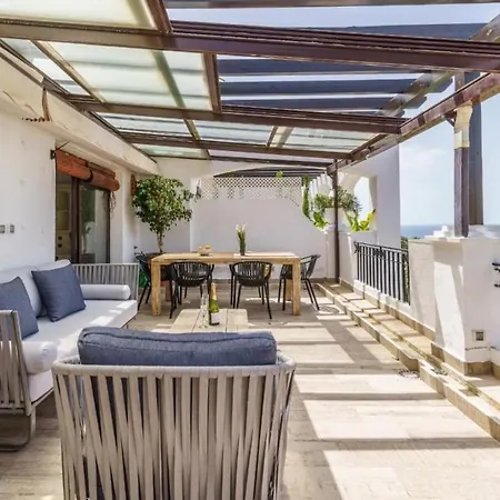 Beautiful Penthouse With Seaview In Pueblo Monteros 마르베야